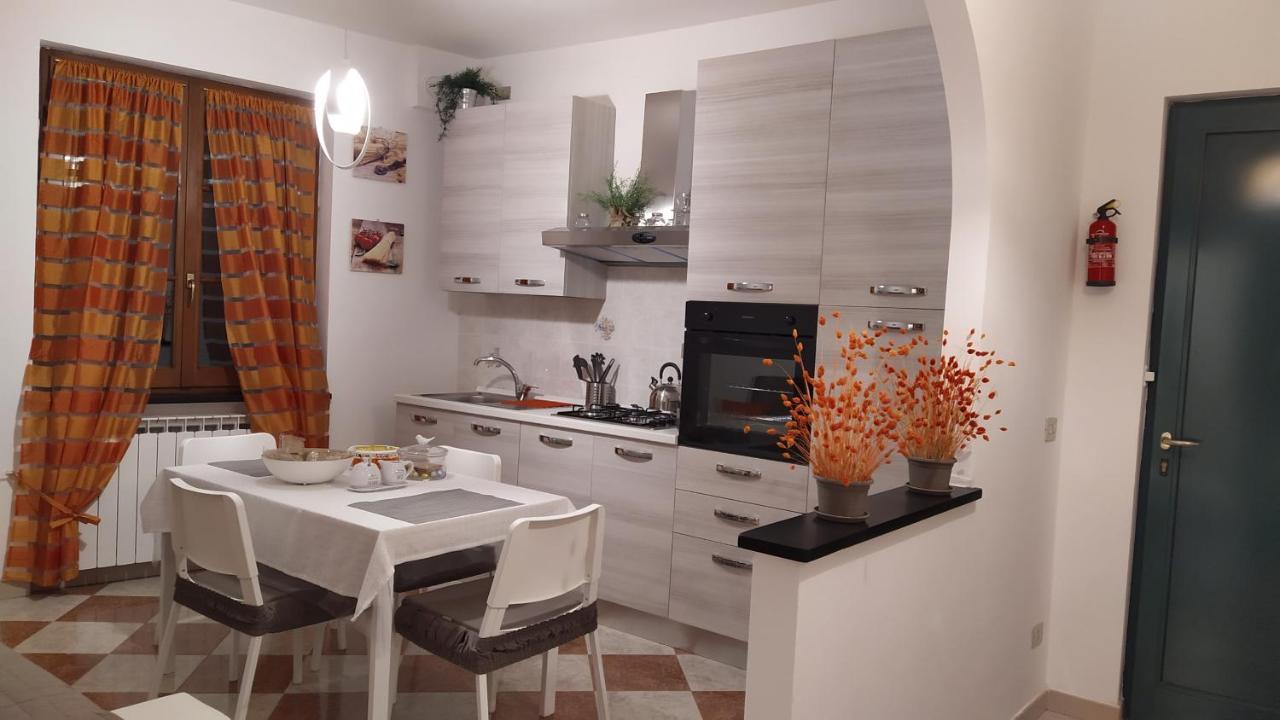La Casa Dell'Arco Apartment Carasco Exterior photo